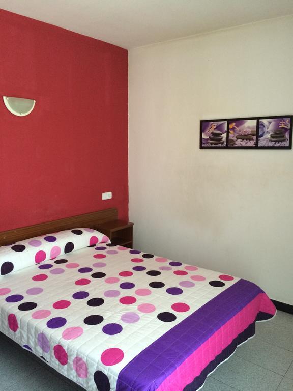 Hostal Bonavista Blanes Cameră foto
